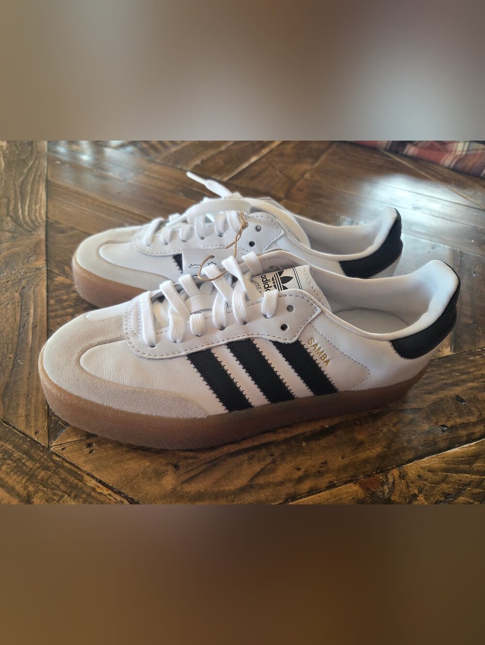 adidas Samba Leather Sneaker - White / Black Gum Size 7 Womens New With Tags